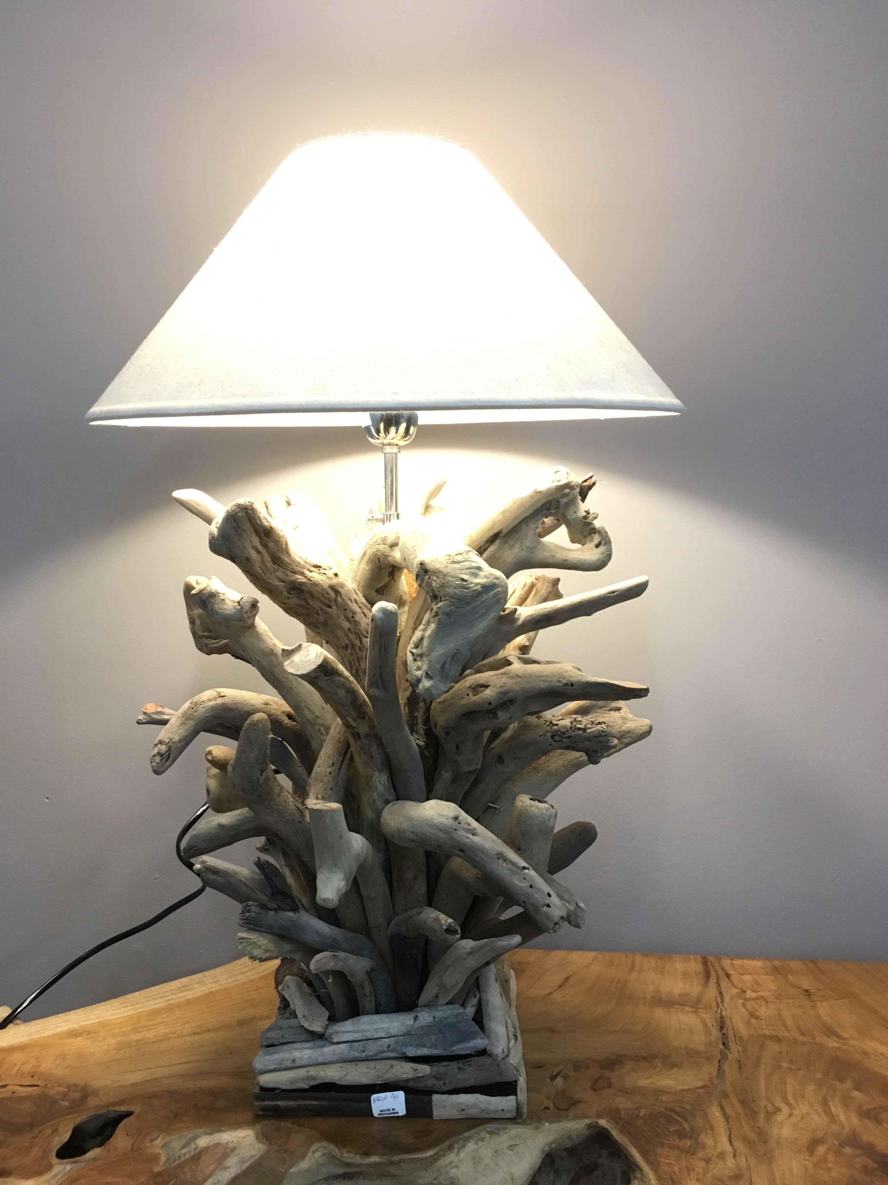 Driftwood Branch Table Lamp & Accent Lighting - Woodify Canada