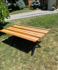 fiverwoods - patio table - Woodify Canada 1