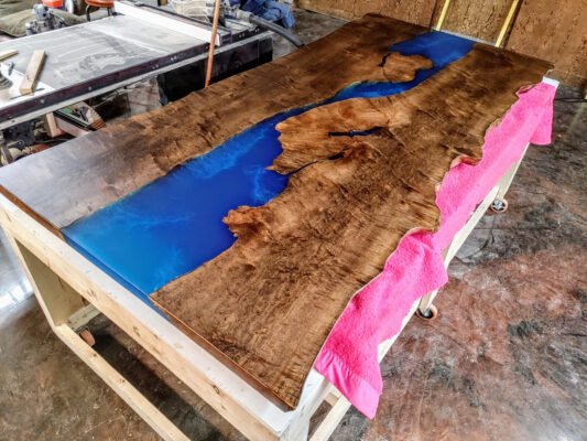 8ft by 3.5ft Epoxy River Table Gold Legs 200 yrld slabs - Woodify