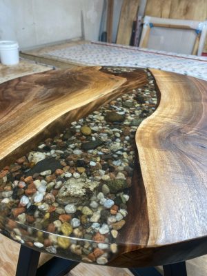 2ft Round Black Walnut Epoxy River with Rock Feature Coffee Table 7