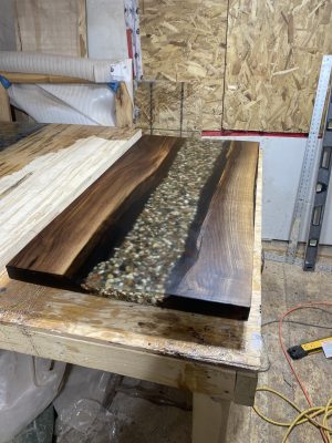 Epoxy River Office Desk with Rocks Feature Woodify 2
